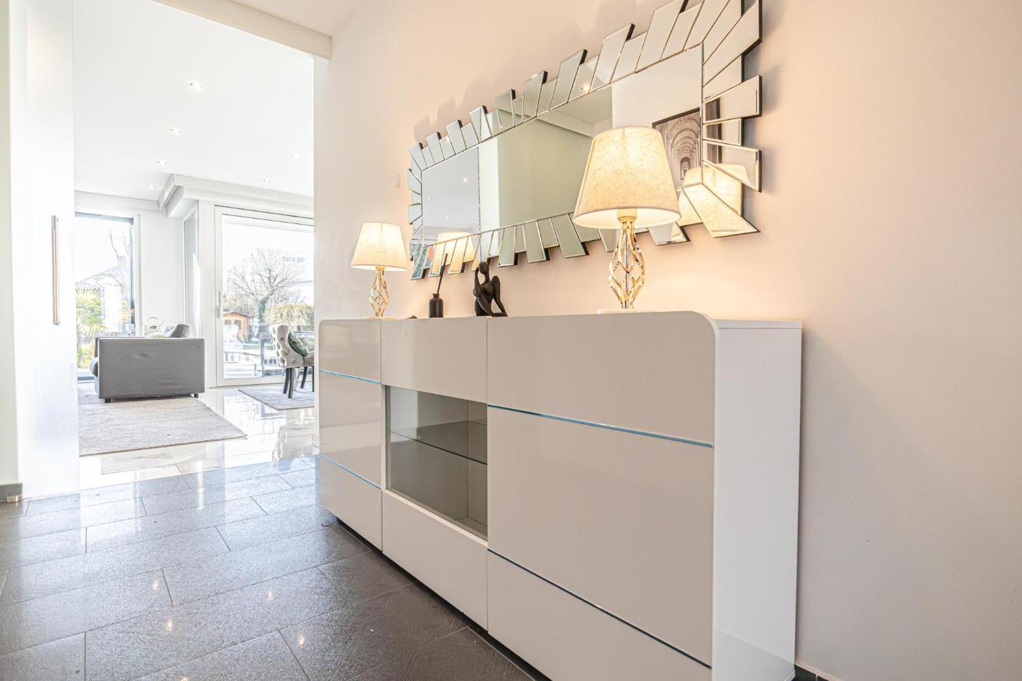 Luxury 6br With Private Pool & Sauna - Pets Allowed *